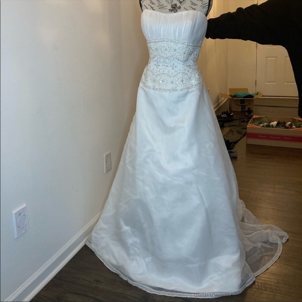 New Casablanca wedding gown